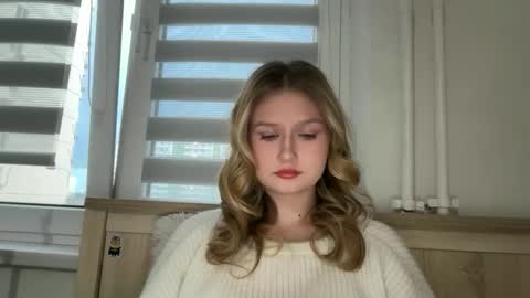 Amanda online show from April 8, 3:34 pm