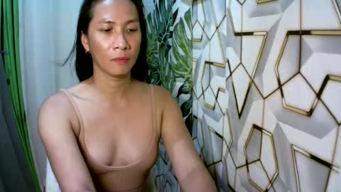 kyutshyne online show from April 18, 7:07 pm