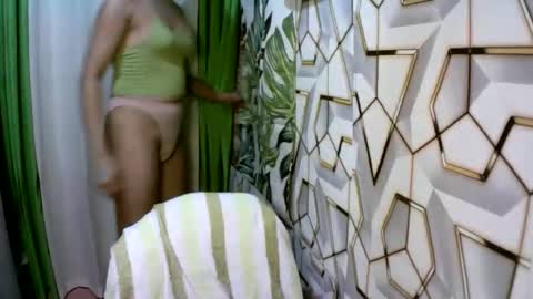 kyutshyne online show from April 18, 7:58 pm