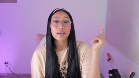 IG  online show from February 4, 1:00 am