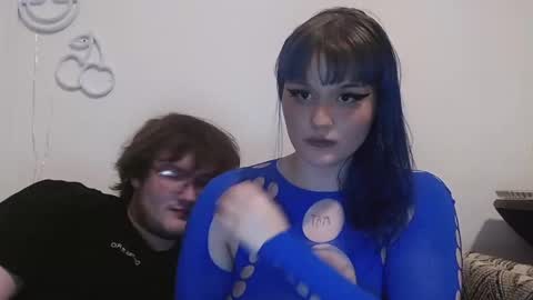 Snapshot of l1lybaby chatting on October 8, 4:10 am Lily online show from October 8, 4:10 am