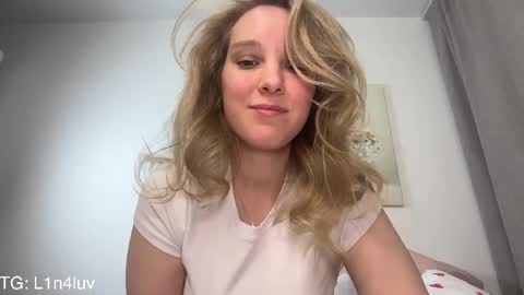 lina online show from March 24, 5:18 pm