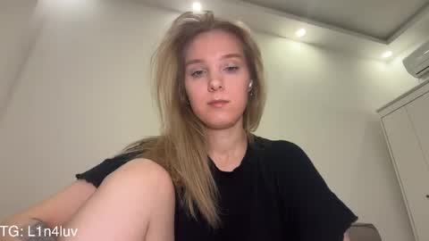 Snapshot of l1n4luv chatting on May 10, 5:29 pm lina online show from May 10, 5:29 pm