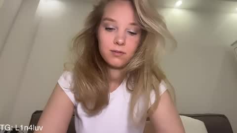 Snapshot of l1n4luv chatting on May 28, 6:05 pm lina online show from May 28, 6:05 pm