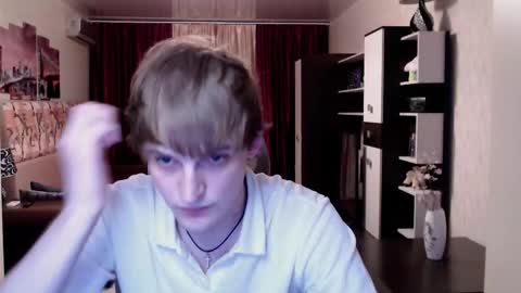 l1onkennedy online show from September 18, 8:11 pm