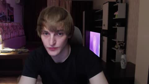 l1onkennedy online show from November 27, 9:28 pm