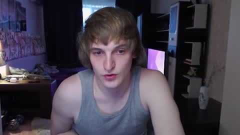 Snapshot of l1onkennedy chatting on June 27, 5:29 pm l1onkennedy online show from June 27, 5:29 pm