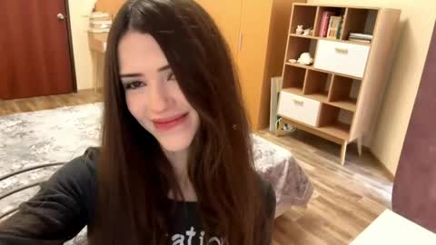 Snapshot of l1sa_bun chatting on May 24, 3:28 pm Alice online show from May 24, 3:28 pm