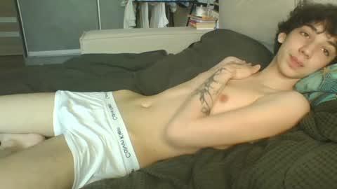 Snapshot of l8199 chatting on May 22, 12:33 pm liam online show from May 22, 12:33 pm