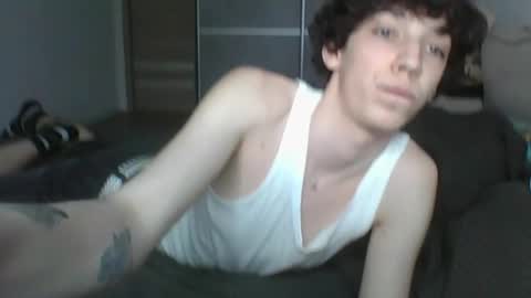 Snapshot of l8199 chatting on June 2, 10:06 am liam online show from June 2, 10:06 am