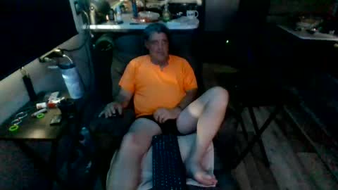 Snapshot of l8tniter chatting on June 19, 9:18 pm l8tniter online show from June 19, 9:18 pm
