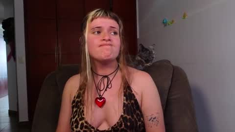 Hanna FREE ONLYFANS  online show from March 13, 9:54 pm