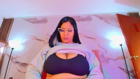 la_indiia online show from February 26, 11:31 am