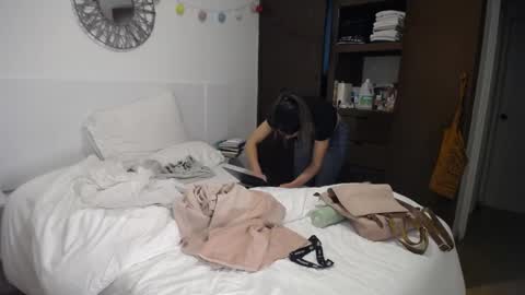 Catalina online show from April 9, 12:32 am