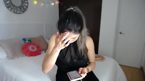 Snapshot of la_rola_ chatting on May 3, 1:22 am Catalina online show from May 3, 1:22 am