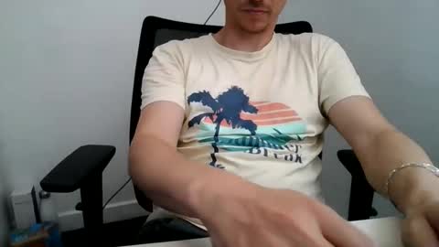 Snapshot of labelette007 chatting on May 28, 12:57 pm labelette007 online show from May 28, 12:57 pm