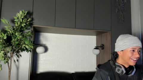 labrinthteasing online show from October 9, 12:14 pm