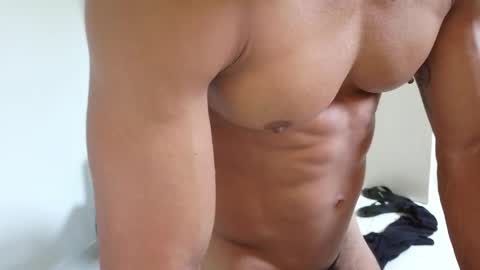 Snapshot of lacasadelosmunecosbq chatting on April 29, 5:30 pm Bruno Smith online show from April 29, 5:30 pm