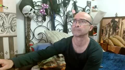 Snapshot of lachicadeldiablo chatting on May 3, 5:52 pm lachicadeldiablo online show from May 3, 5:52 pm