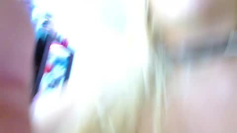 Snapshot of lacolombiana_bitch chatting on February 19, 5:27 pm Valentina online show from February 19, 5:27 pm