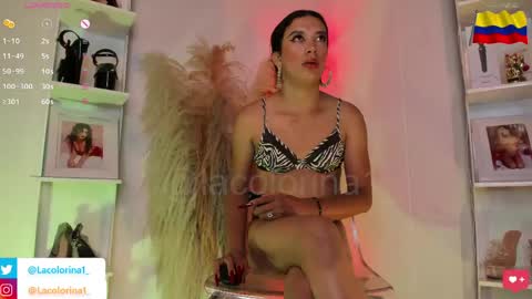 Snapshot of lacolorina chatting on June 10, 1:17 am Colorina online show from June 10, 1:17 am