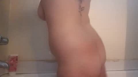 Snapshot of lacybell chatting on December 15, 11:31 pm lacybell online show from December 15, 11:31 pm