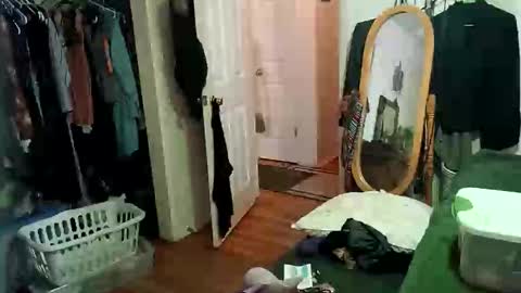 Snapshot of lacybell chatting on February 6, 9:53 am lacybell online show from February 6, 9:53 am