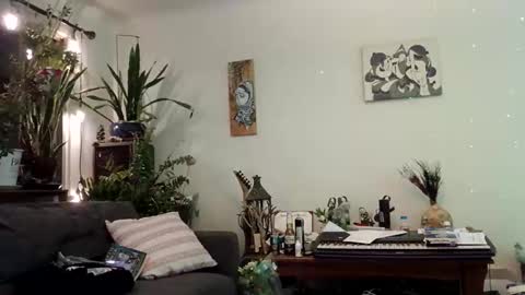 Snapshot of lacybell chatting on October 29, 4:04 am lacybell online show from October 29, 4:04 am