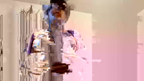 Snapshot of lacybell chatting on May 2, 1:43 am lacybell online show from May 2, 1:43 am