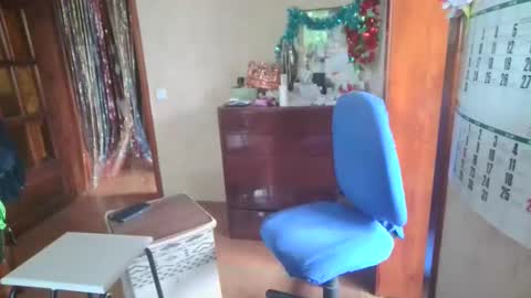 Snapshot of ladamay chatting on June 4, 12:00 pm LadaMay online show from June 4, 12:00 pm