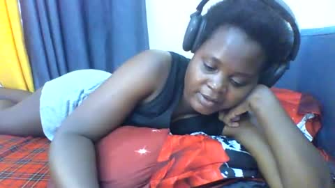 Snapshot of ladar_ chatting on February 1, 9:41 am vida online show from February 1, 9:41 am