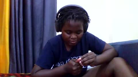 Snapshot of ladar_ chatting on February 14, 4:37 pm vida online show from February 14, 4:37 pm