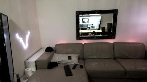 Hectic online show from February 26, 2:48 am