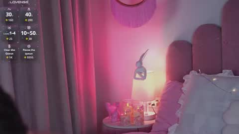 Snapshot of lady_alibi chatting on July 28, 2:13 pm AliCooper online show from July 28, 2:13 pm