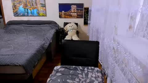 Snapshot of lady_boom_ chatting on May 2, 4:01 pm lady_boom_ online show from May 2, 4:01 pm