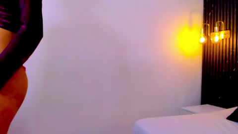 Snapshot of lady_boox chatting on April 19, 6:10 pm Lady online show from April 19, 6:10 pm