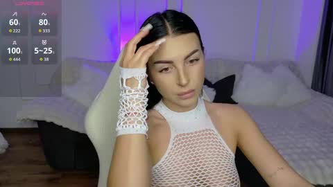 Snapshot of lady_charm__ chatting on May 20, 5:24 am Mira online show from May 20, 5:24 am