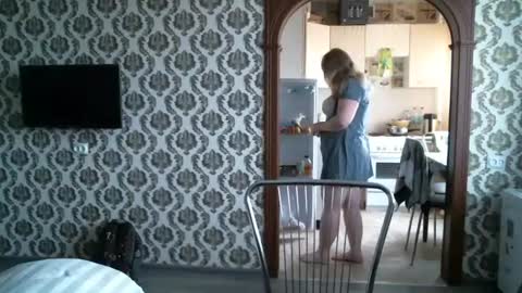 lady cute cat29 online show from April 13, 2:50 am