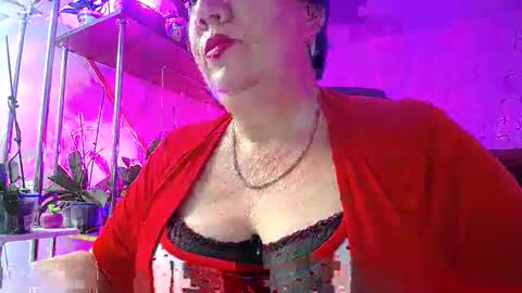 Snapshot of lady_gloria chatting on December 10, 2:50 pm Lady Gloria online show from December 10, 2:50 pm