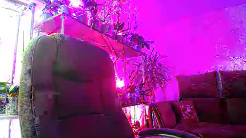 Snapshot of lady_gloria chatting on February 5, 5:09 am Lady Gloria online show from February 5, 5:09 am