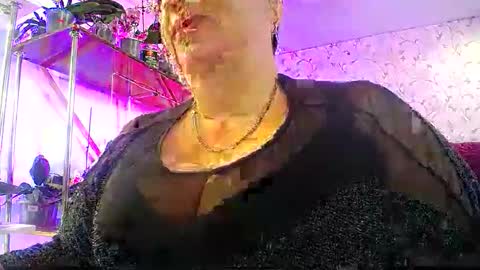 Snapshot of lady_gloria chatting on May 5, 5:26 am Lady Gloria online show from May 5, 5:26 am