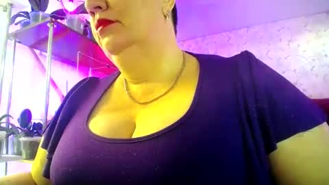 Snapshot of lady_gloria chatting on June 22, 4:53 am Lady Gloria online show from June 22, 4:53 am