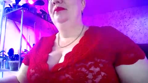 Snapshot of lady_gloria chatting on June 23, 5:05 am Lady Gloria online show from June 23, 5:05 am