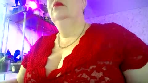 Snapshot of lady_gloria chatting on July 8, 5:34 am Lady Gloria online show from July 8, 5:34 am