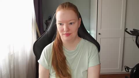 Snapshot of lady_inari chatting on May 4, 9:16 am Angelika online show from May 4, 9:16 am