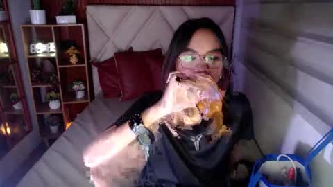 lady_mari69 online show from March 13, 4:24 pm