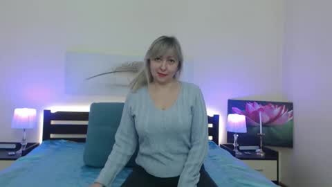 Sofi online show from February 24, 6:00 am