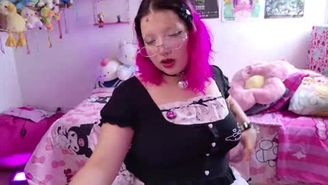 Lady  online show from January 18, 8:23 pm