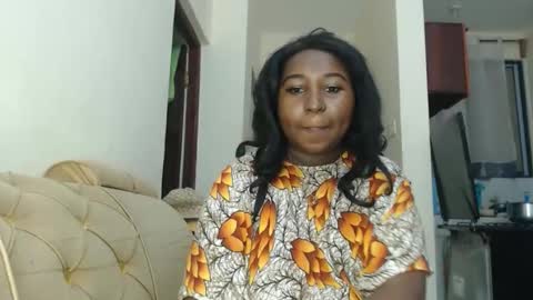 Snapshot of lady_twerky chatting on October 7, 12:08 am Maya online show from October 7, 12:08 am