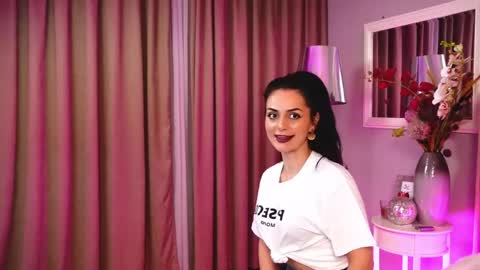 Snapshot of ladyanyaa chatting on April 4, 10:07 pm LadyAnyaa online show from April 4, 10:07 pm